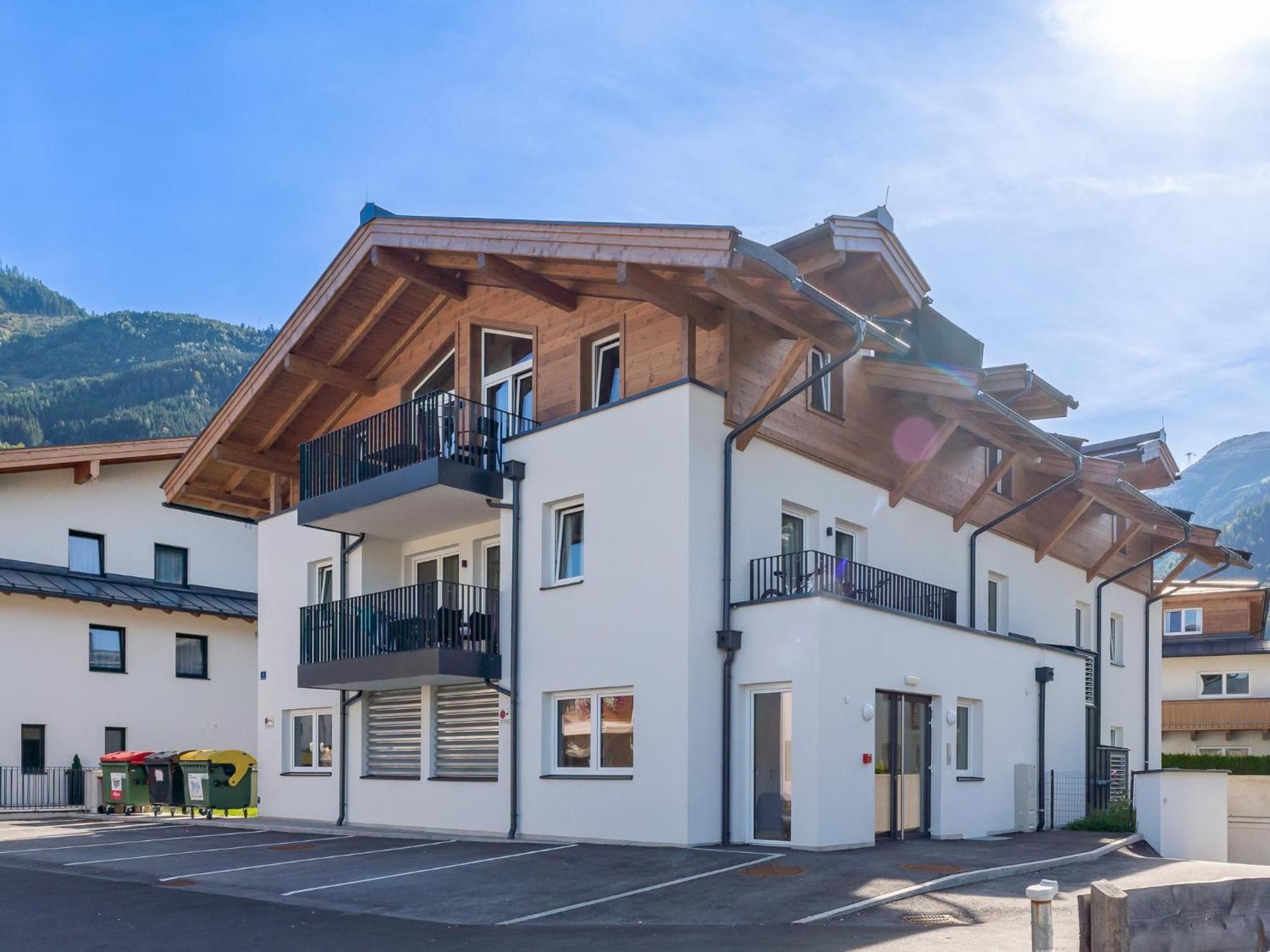 Falken Suites Top 5 Kaprun Exterior foto